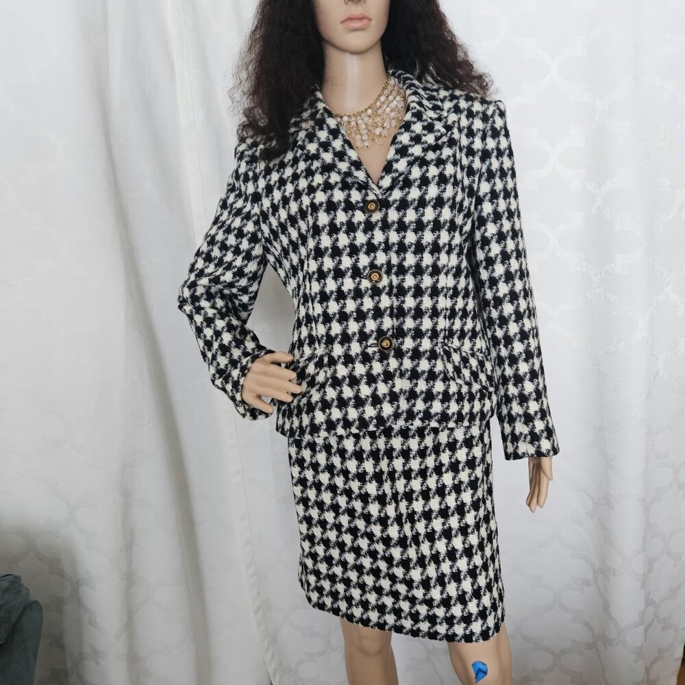 **Clifford & Wills Classic Black & White Houndstooth 2-Piece Skirt Suit**